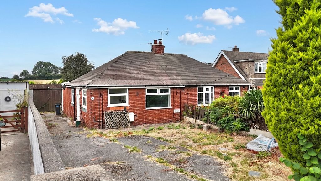 Property photo 3 of 28