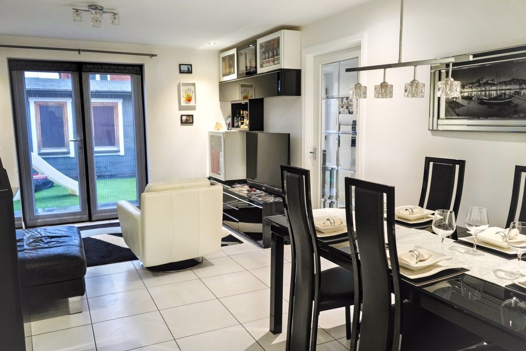 Property photo 2 of 21 Photo 3