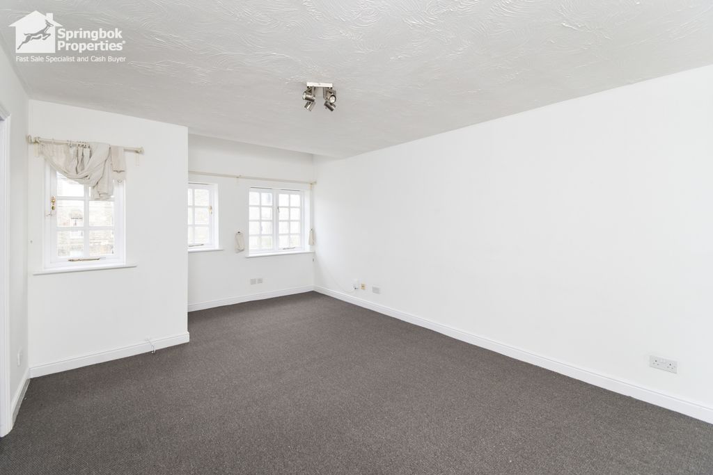 Property photo 2 of 13 Image 2