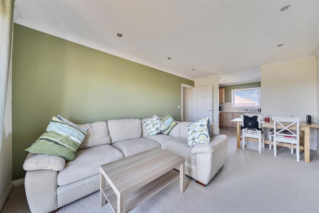 Property photo 2 of 12 1430024-7-69ba930565Eb3.Jpg