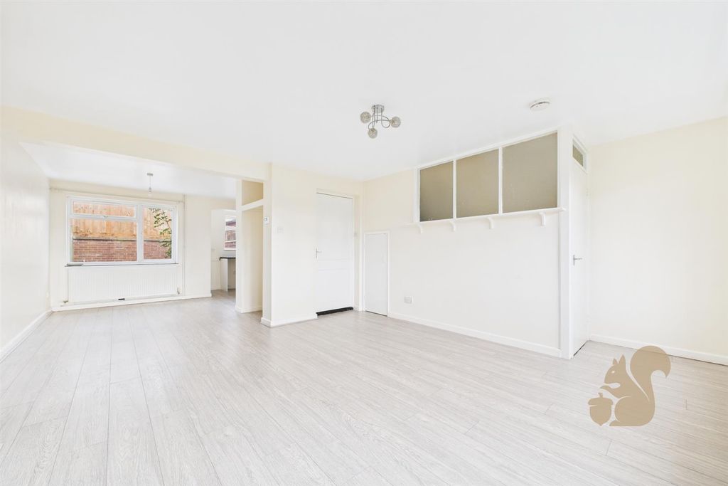 Property photo 3 of 14 Cam05565G0-Pr0028-Still008.Jpg