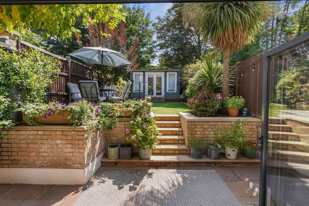 Property photo 3 of 16