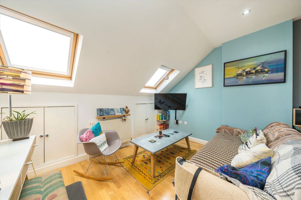 Property photo 2 of 5