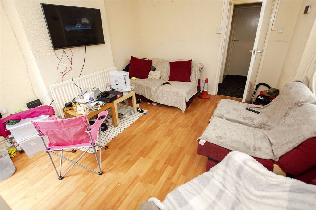 Property photo 3 of 13 Picture No. 12