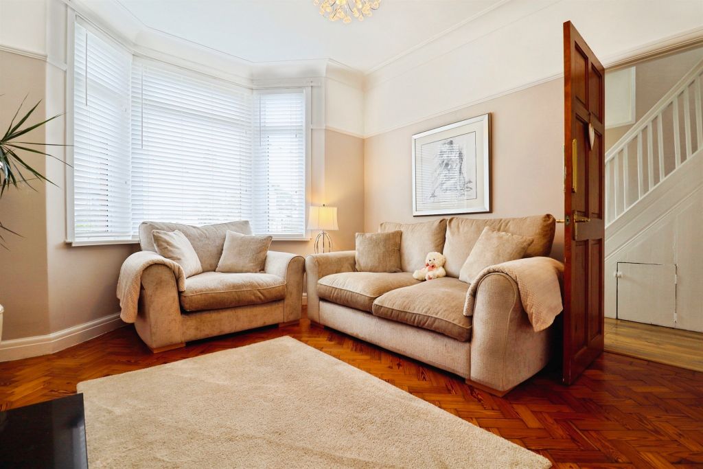 Property photo 2 of 17