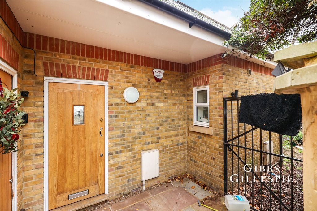 Property photo 2 of 10 Picture No. 02