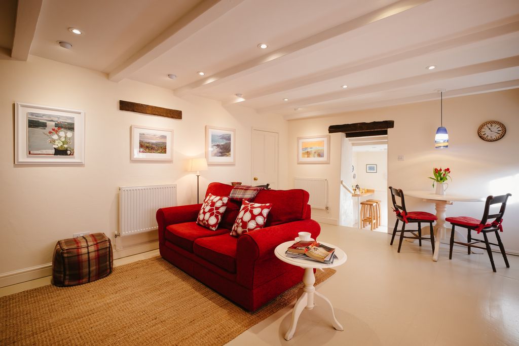 Property photo 2 of 16 Gallery