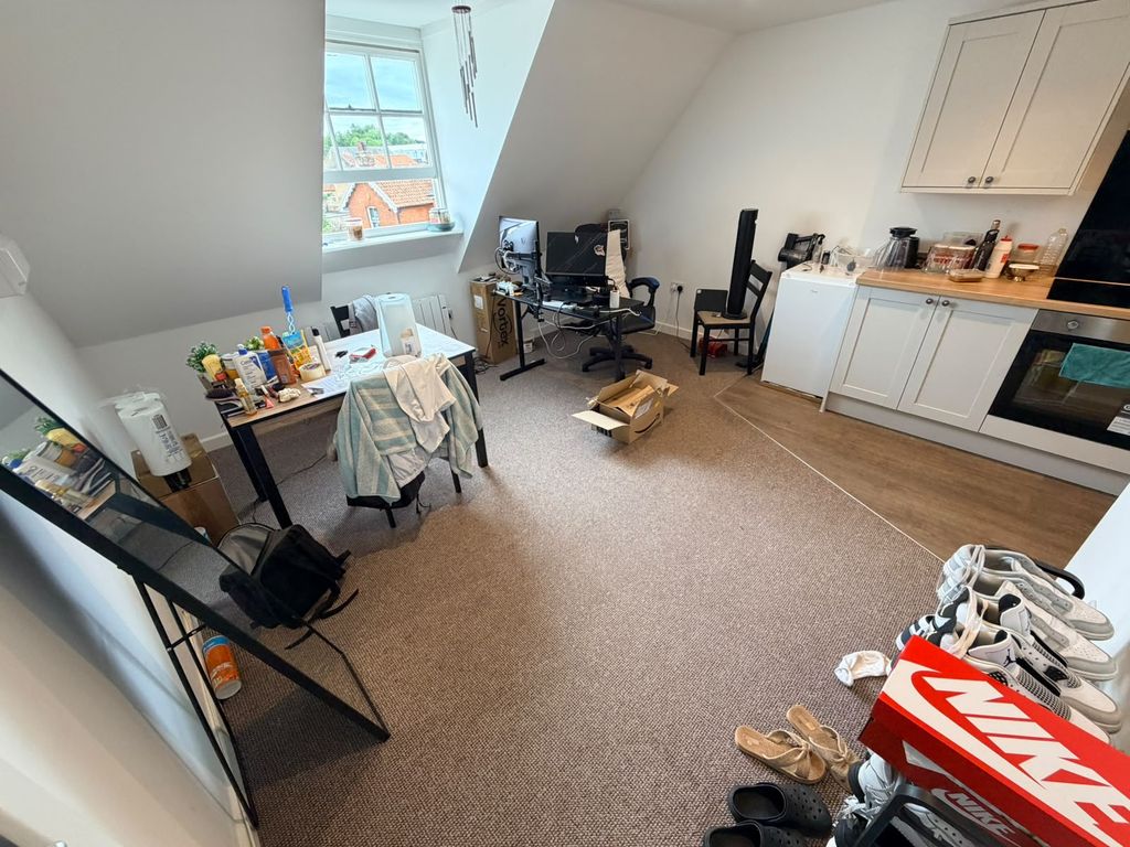 Property photo 3 of 8 Image