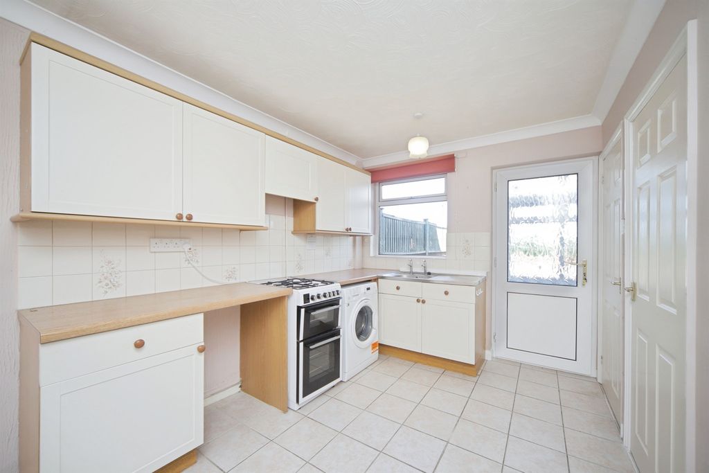 Property photo 2 of 23