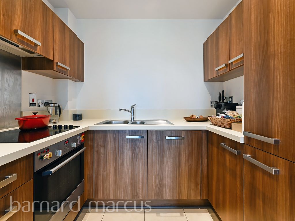 Property photo 2 of 9 Kitchen