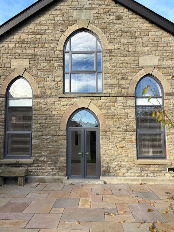 Property photo 2 of 53