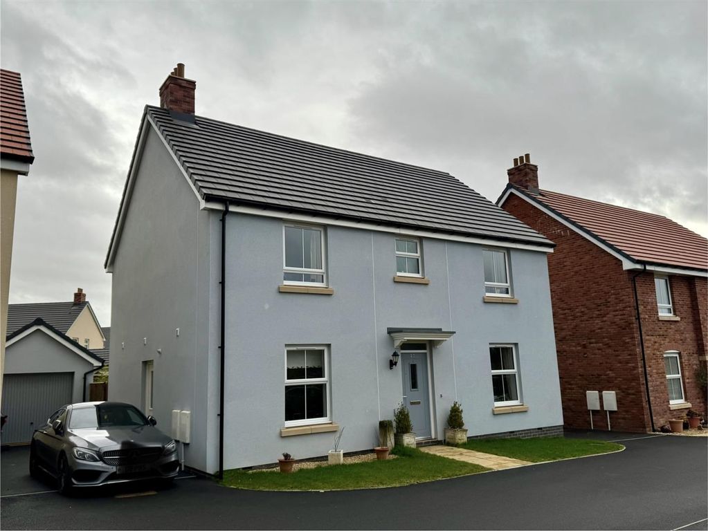 Property photo 1 of 33