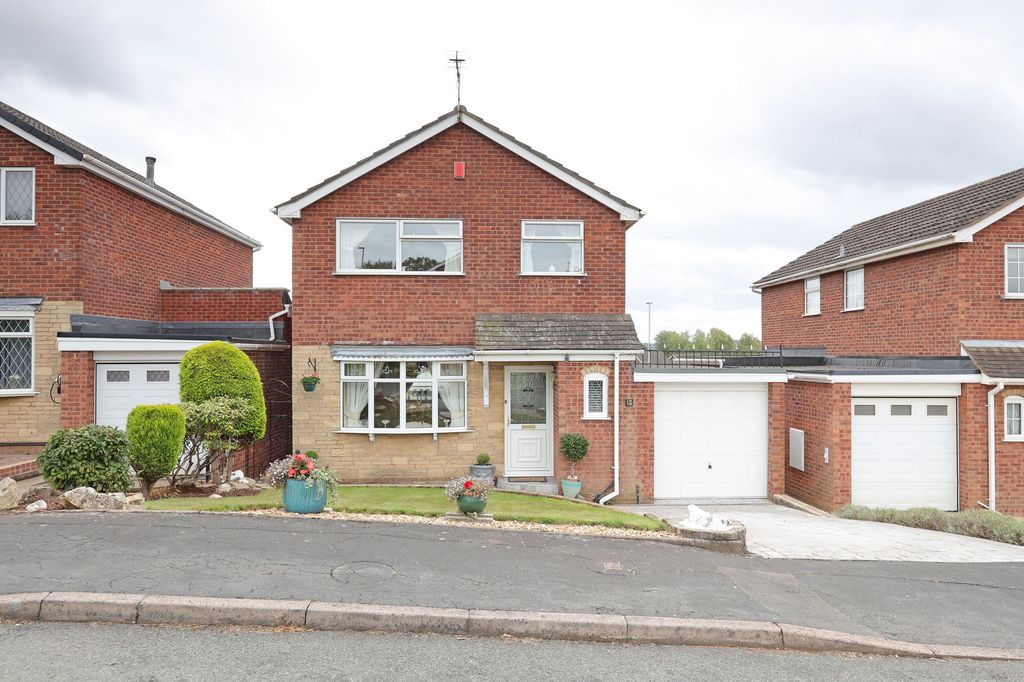 Property photo 1 of 30