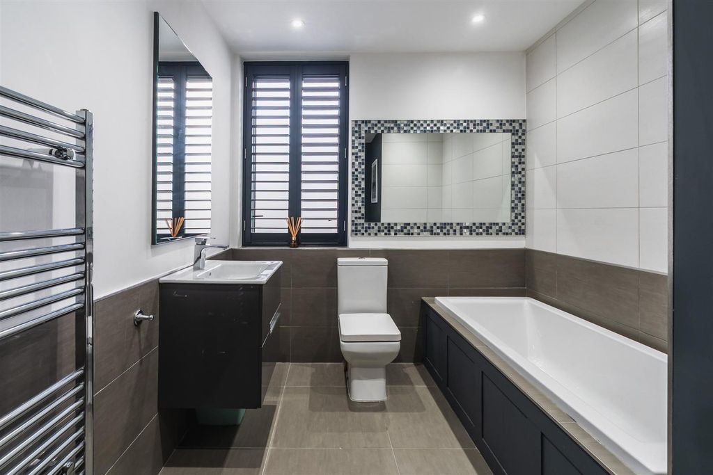 Additional image 21 of 3 bed flat for salePorter Brook View, Sheffield S11