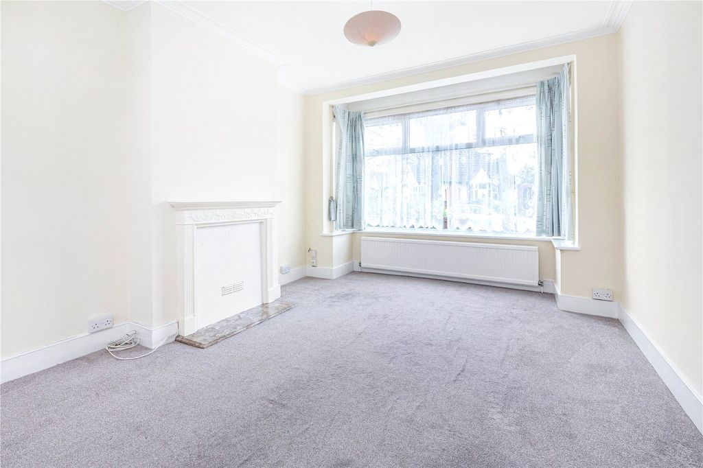 Property photo 3 of 17 Picture No. 22