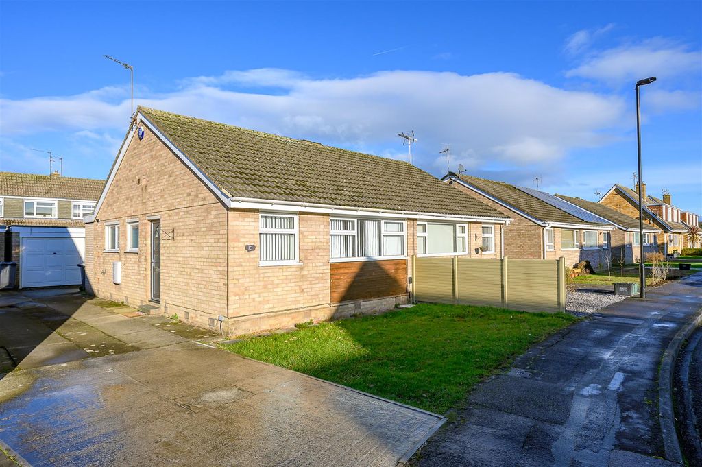 Property photo 1 of 10 External