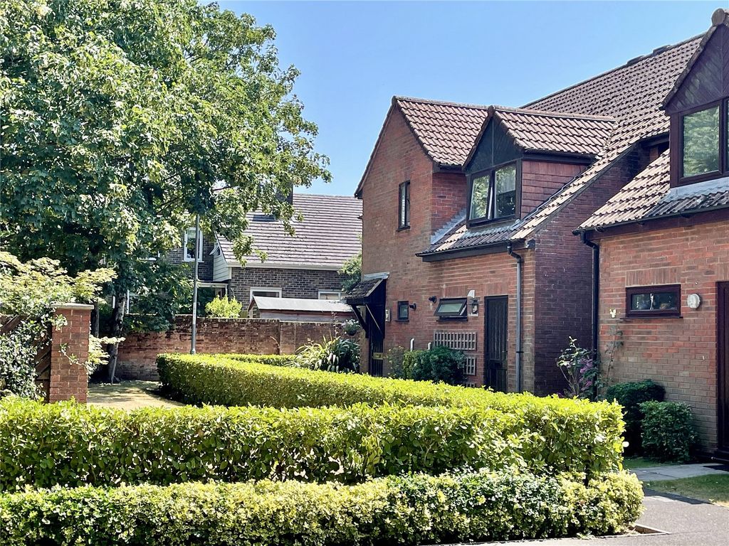 Property photo 1 of 19 Front