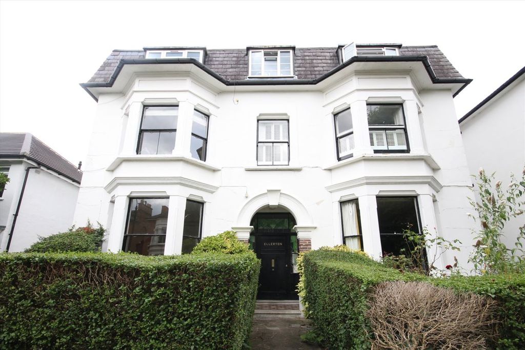 Property photo 1 of 1