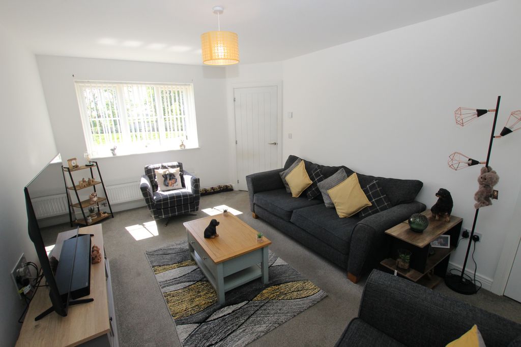 Property photo 3 of 23