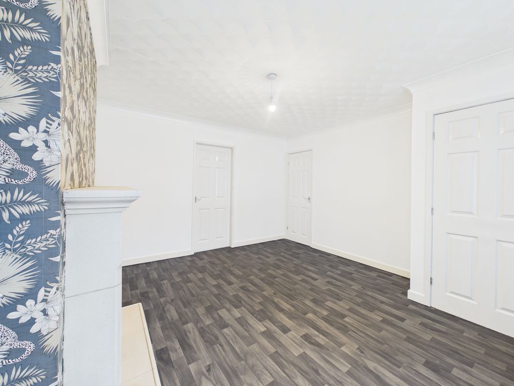 Property photo 3 of 26