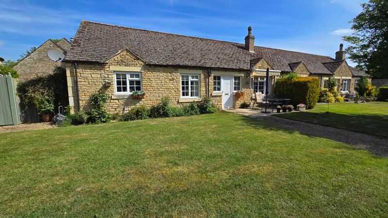 Property photo 1 of 15 Photo 14