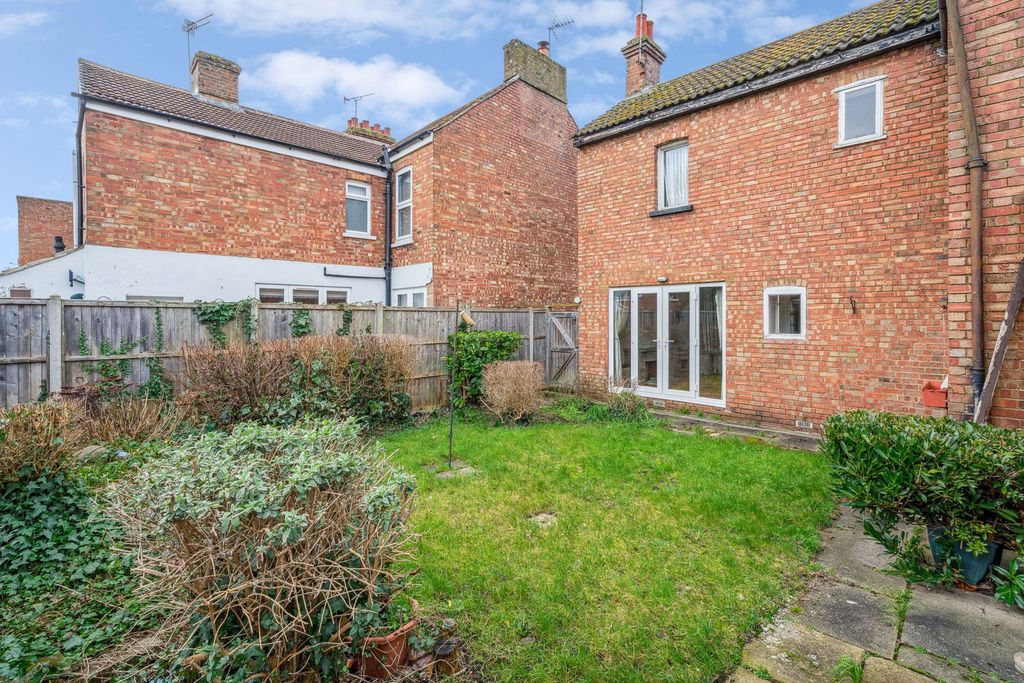 Property photo 3 of 17