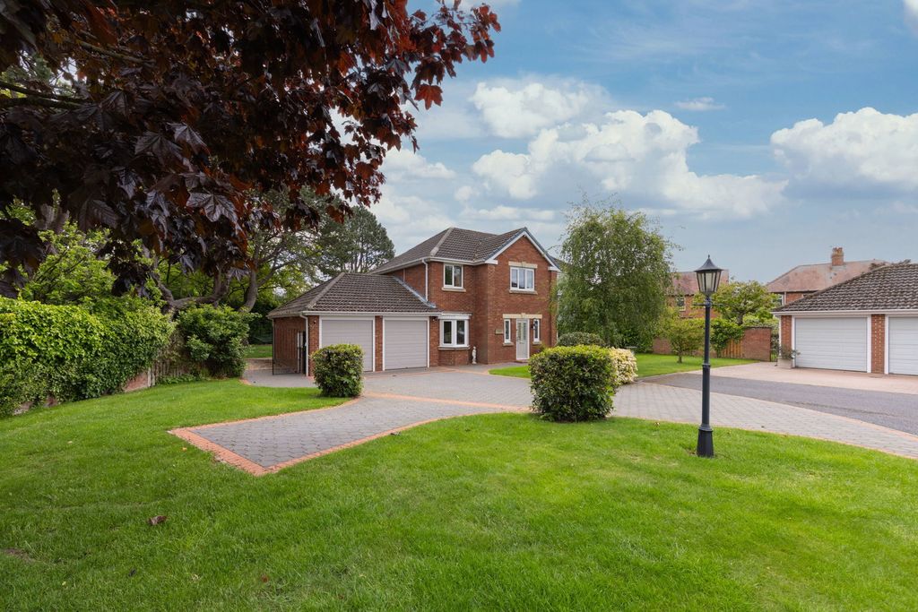 Property photo 1 of 29