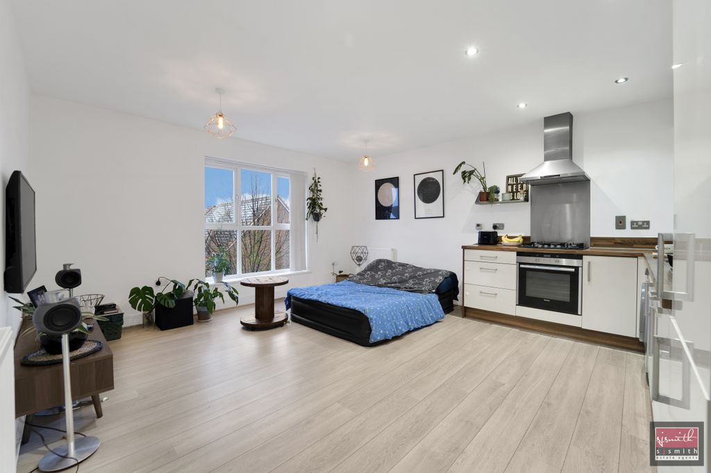 Property photo 2 of 10 Dsc06017