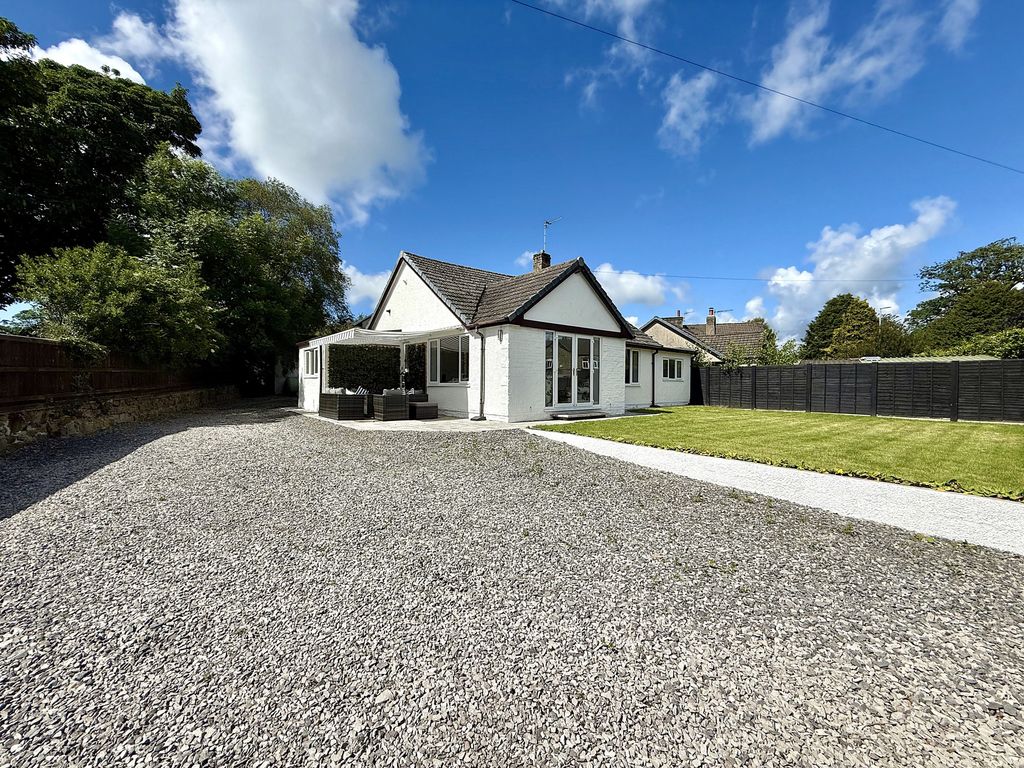 Property photo 1 of 31