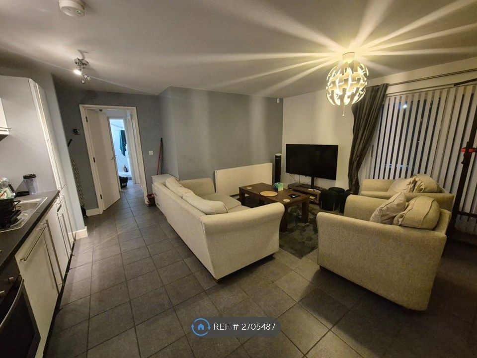 Property photo 2 of 12