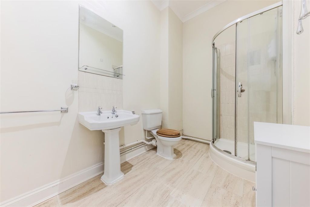 Additional image 7 of 1 bed flat for saleGerard Hudson Gardens, Keswick NR4