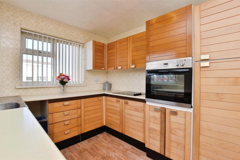 Property photo 2 of 18 cc9c2520-Kitchen 20Only.Jpg