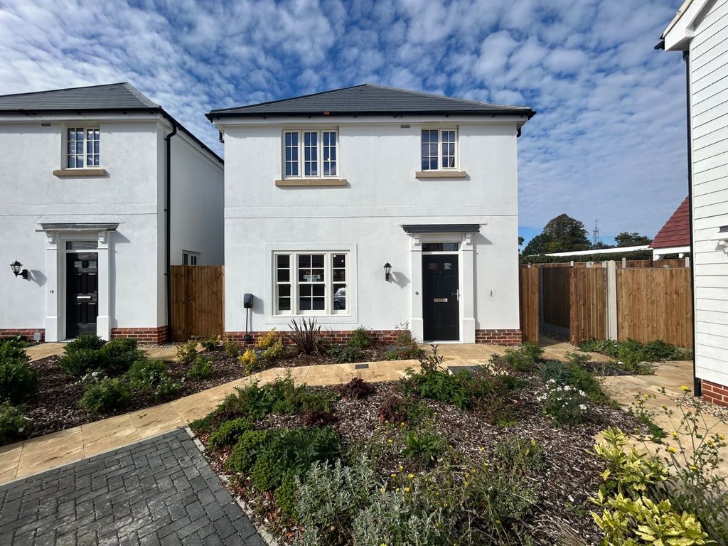 Property photo 1 of 10 Plot 17