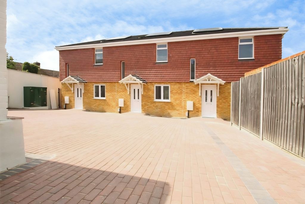 Property photo 1 of 12 Pbox-Img.Jpg