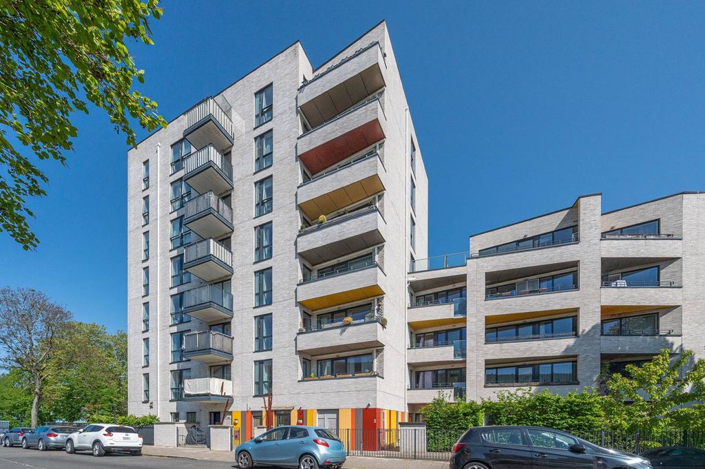 Property photo 2 of 13