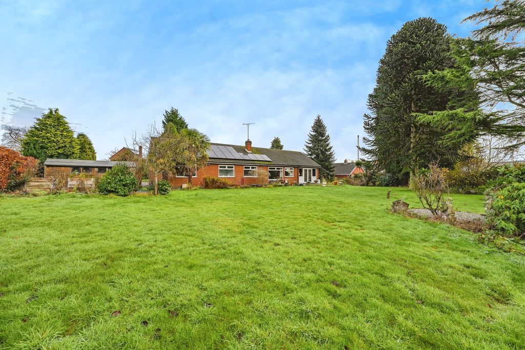 Property photo 2 of 18