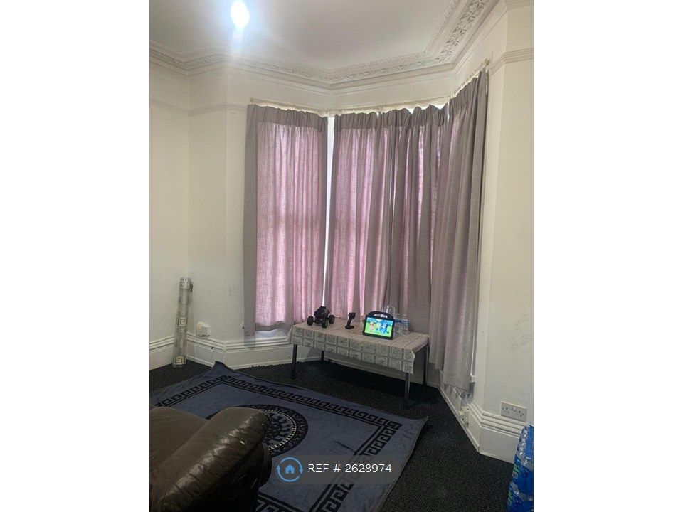 Property photo 3 of 4