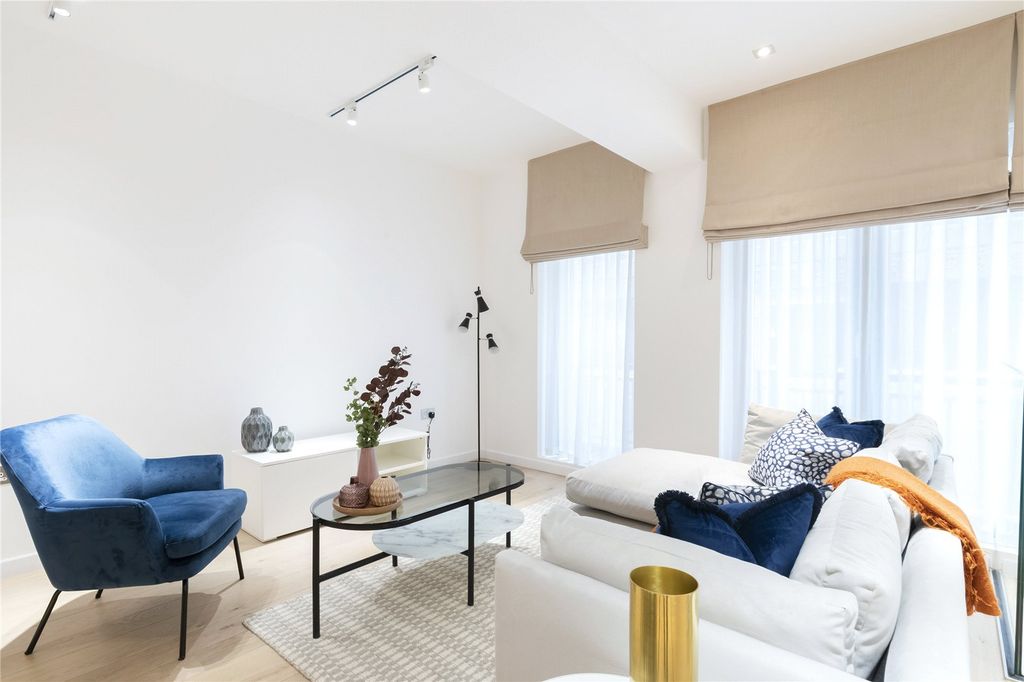 Property photo 2 of 11 Reception