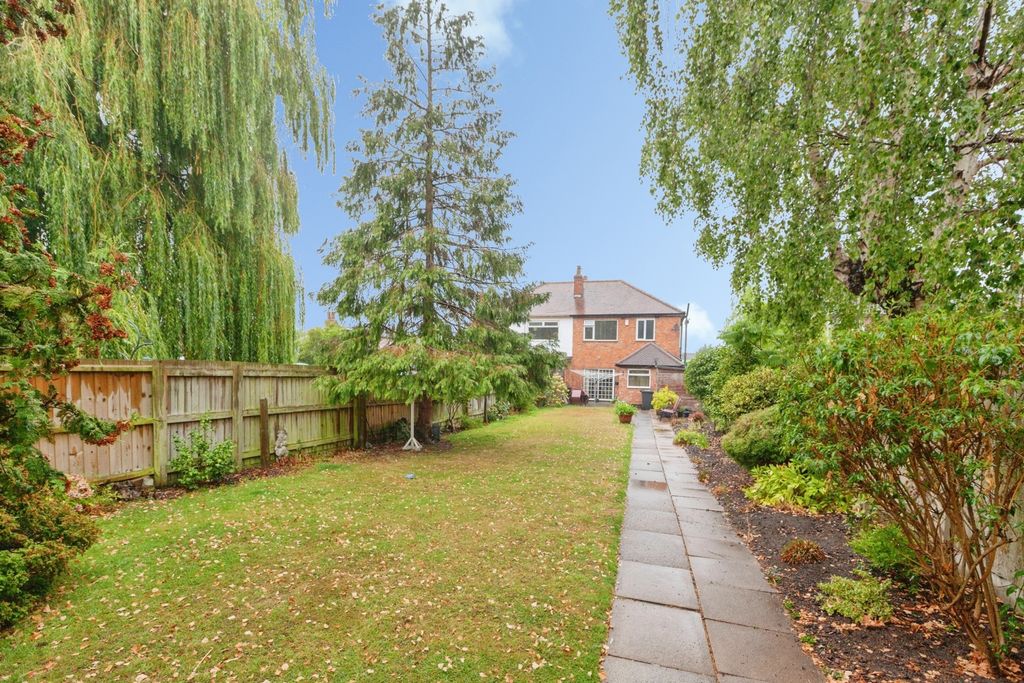 Property photo 1 of 16 Garden