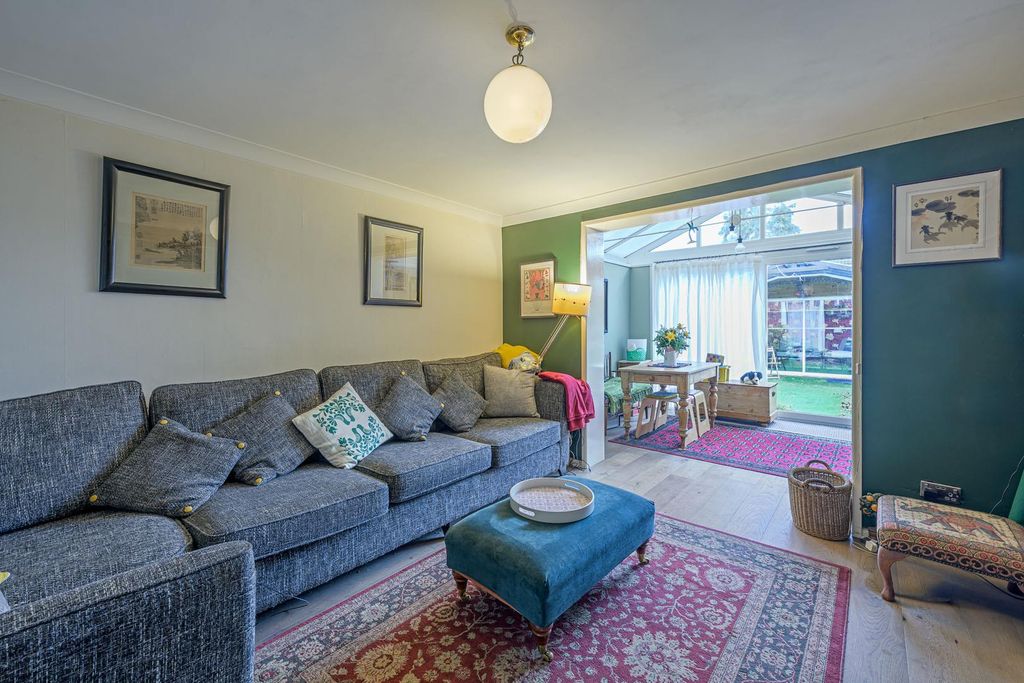 Property photo 2 of 17