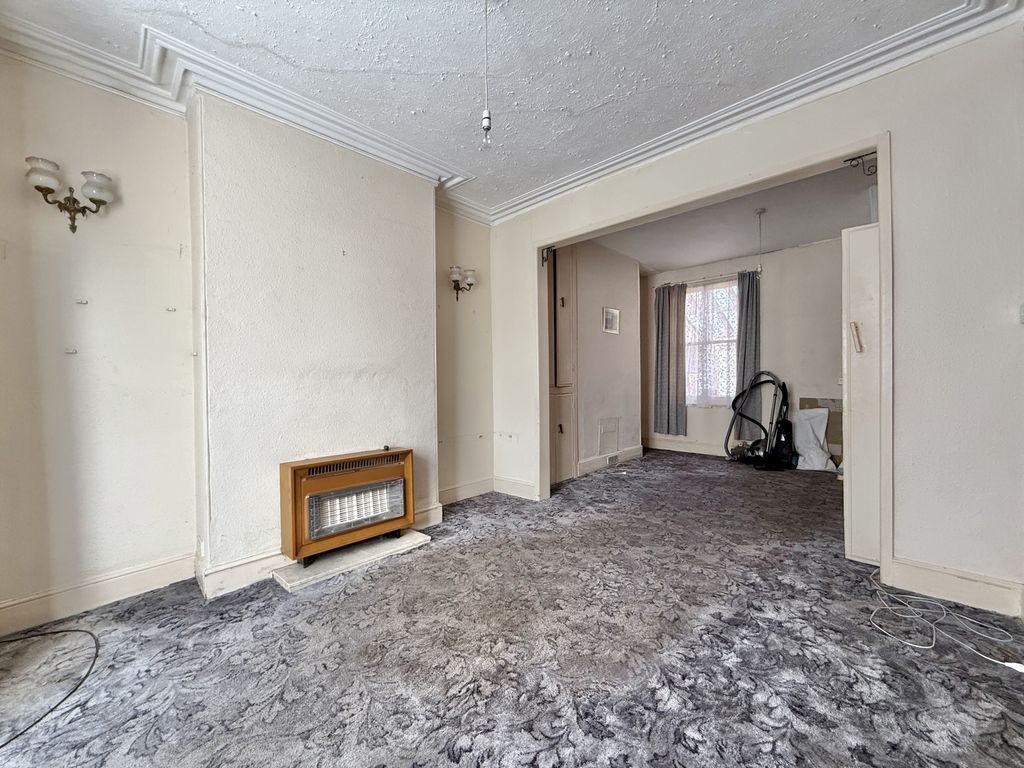 Property photo 3 of 11 Photo 10