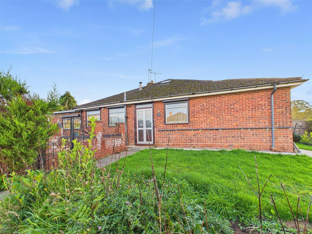 Property photo 1 of 12 Cam02453G0-Pr0212-Still014.Jpg