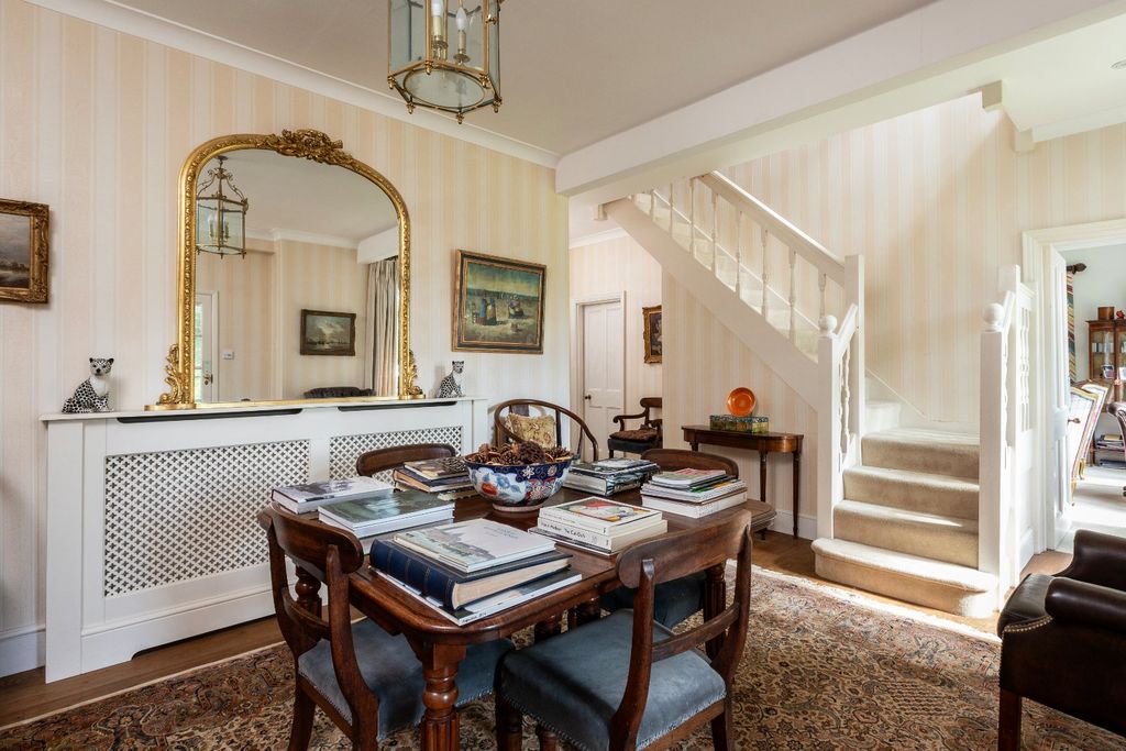 Property photo 3 of 22 Hall