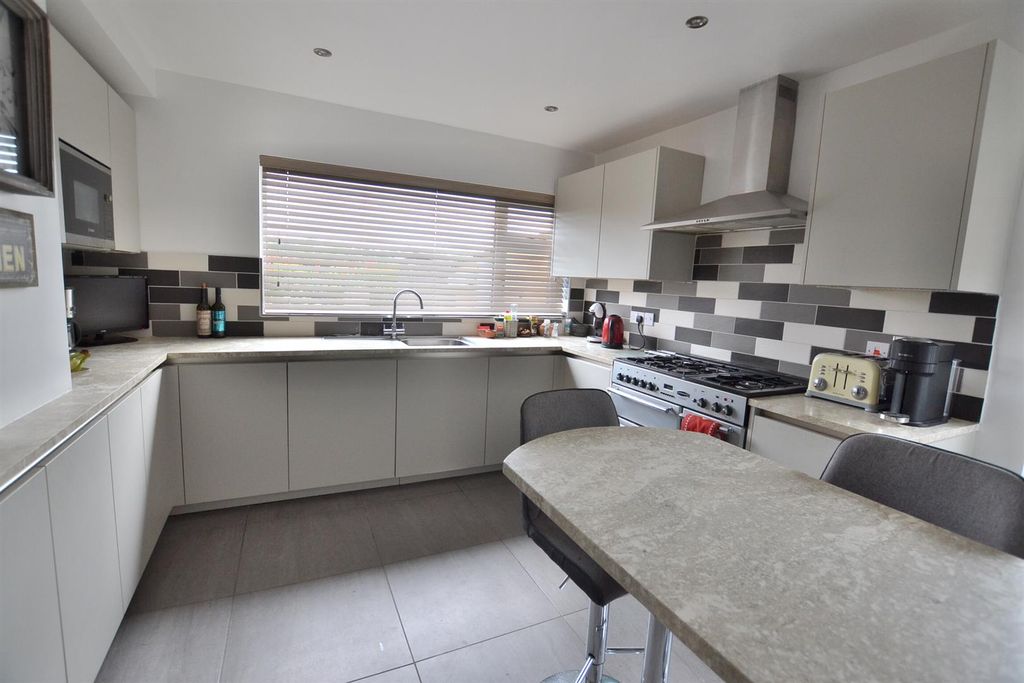 Property photo 2 of 17 Csc_0010.Jpg