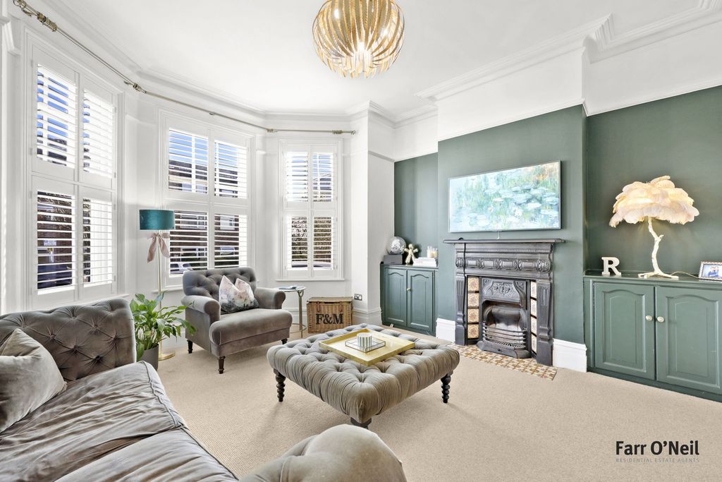 Property photo 2 of 34 Photo 10