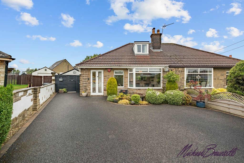 Property photo 1 of 45