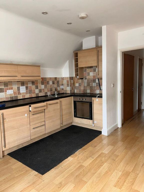 Property photo 1 of 6 Kitchen