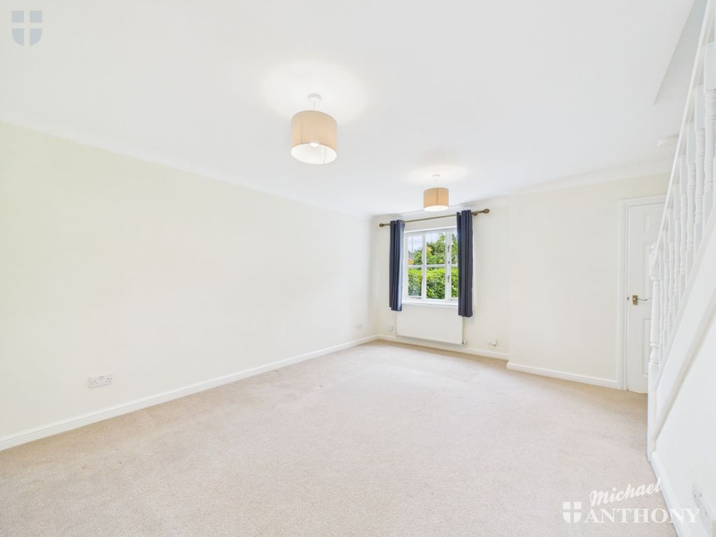 Property photo 2 of 14 Cam03218G0-Pr1066-Still002