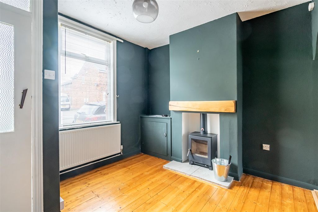 Property photo 2 of 10 Linton Street (1 Of 10).Jpg