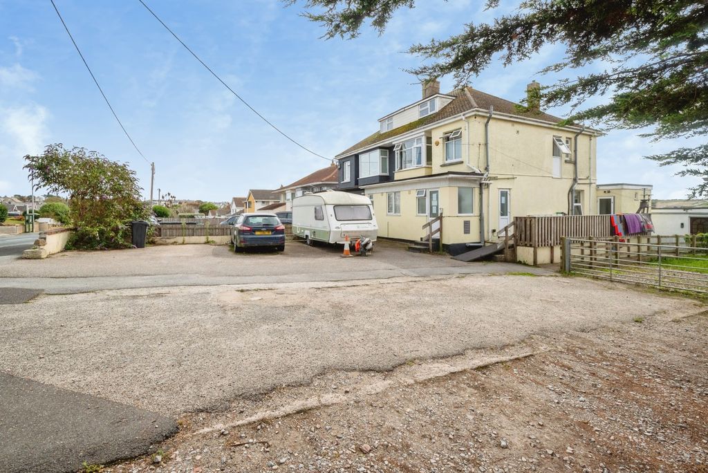 Property photo 1 of 38 Front & Parking